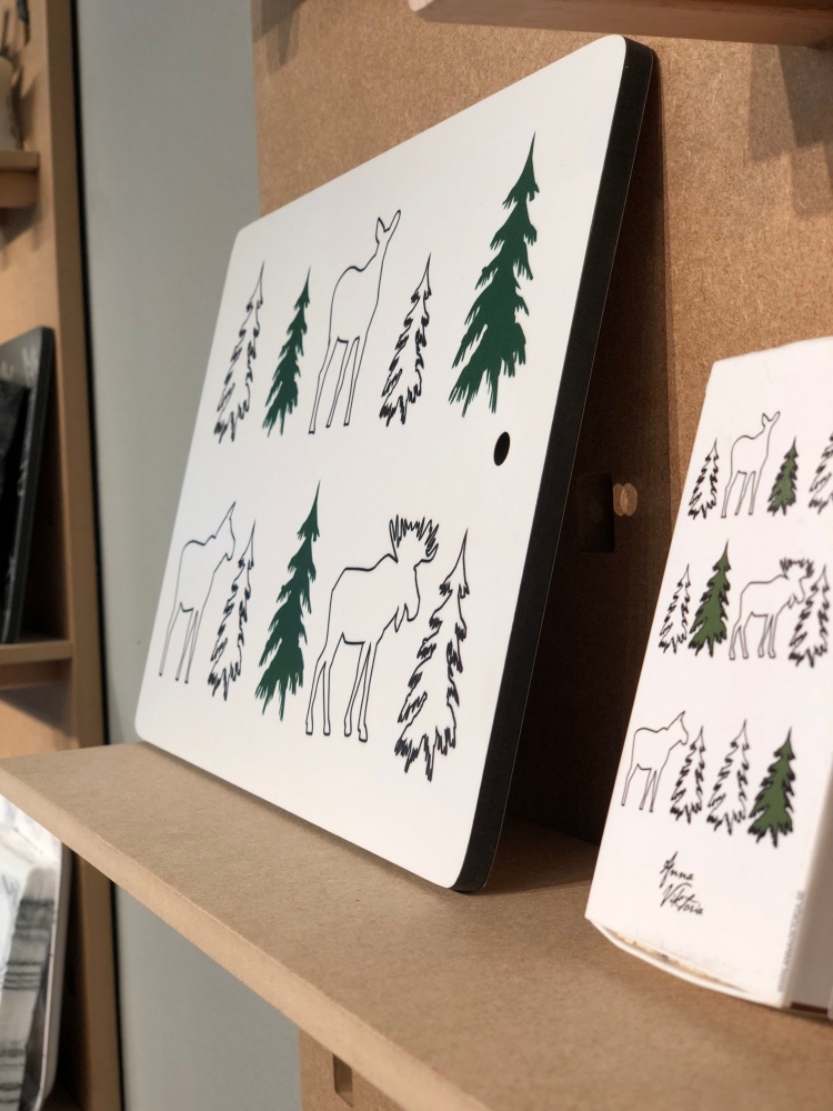 Bild 1 von Schneidebrett - Wald und Tiere - typisch schwedisches Design