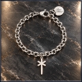 Armband mit  Gelenkkreuzanhänger
